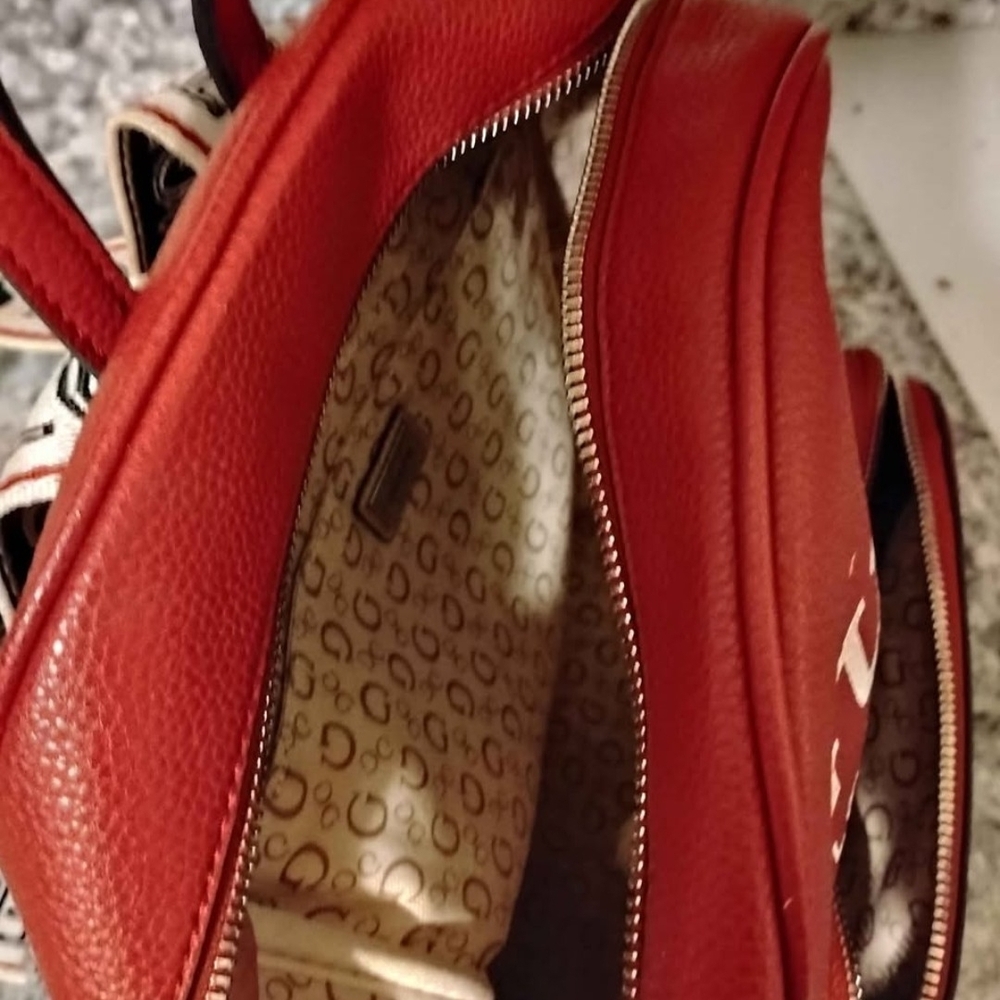 GUESS Vibrant Red Backpack - Picture 4 of 4